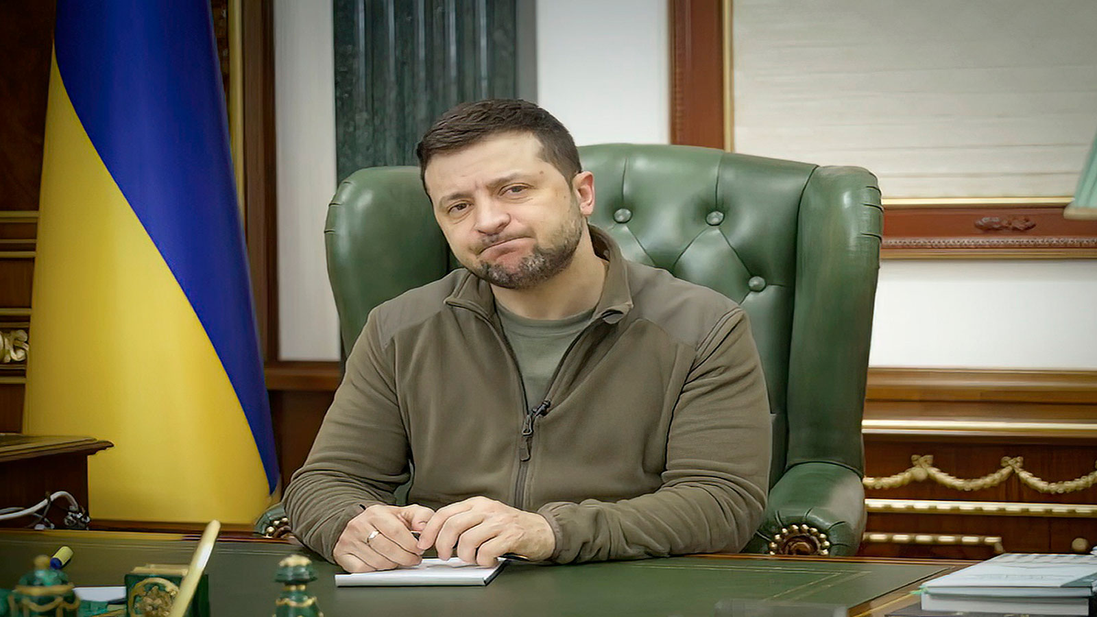 زيلينسكي يعلق أنشطة بعض الأحزاب السياسية في أوكرانيا