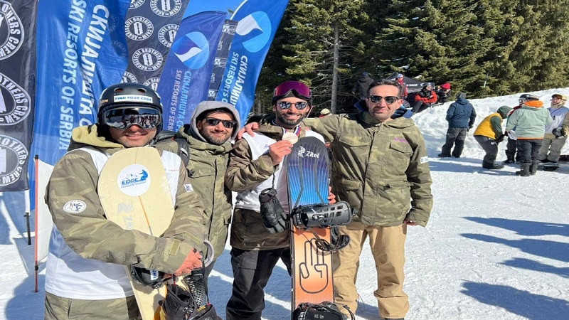إيراني يحصد برونزية بطولة العالم للتزلج على الجليد