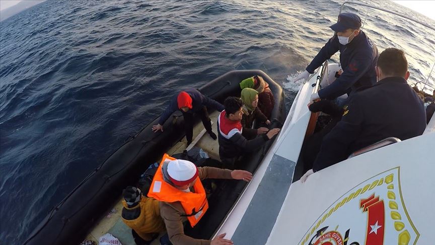 تركيا تنقذ 35 مهاجراً قبالة سواحل موغلا