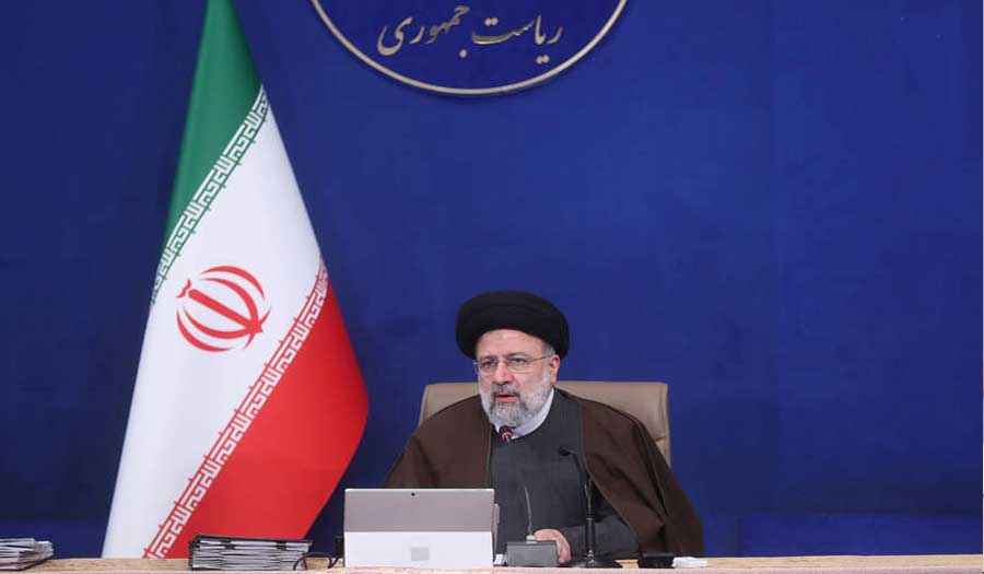 الرئيس الإيراني يؤكد ضرورة تقديم تقارير للشعب عن الأداء الاقتصادي للحكومة