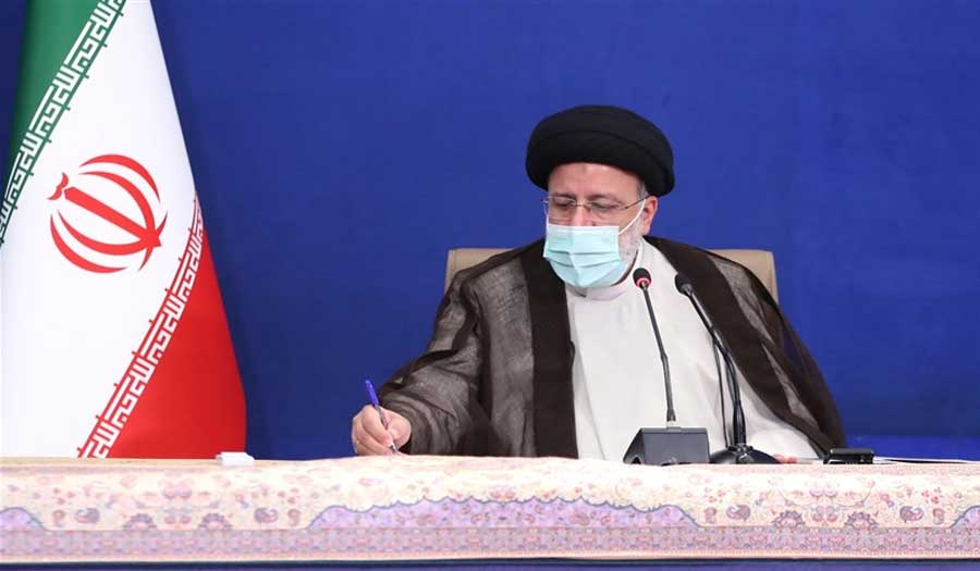الرئيس الإيراني يوعز بتنفيذ قانون الموازنة العامة للبلاد