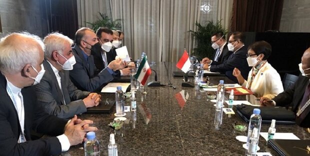 وزيرة الخارجية الاندونيسية تعبر عن ارتياحها لتطور العلاقات التجارية مع ايران