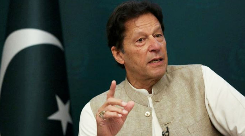 عمران خان يدعو لمسيرات احتجاجية تستنكر التدخل الأمريكي في باكستان
