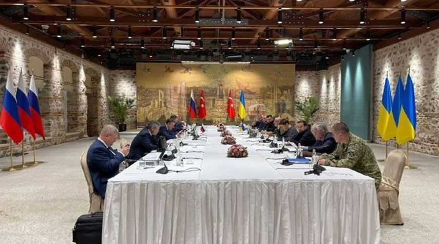 إعلام أميركي: معاهدة سلام بين روسيا وأوكرانيا تصل مرحلتها النهائية