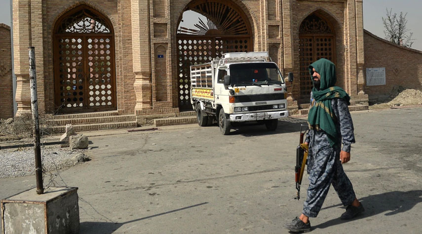 إصابة 6 أشخاص في انفجار بمسجد في كابول