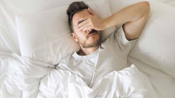 قلة النوم تزيد من احتمالات الإصابة بهذا المرض الخطير