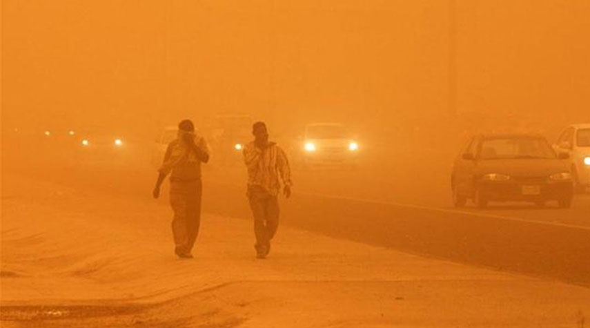 تسجل 207 حالات اختناق بسبب العاصفة الترابية في محافظة كربلاء بالعراق