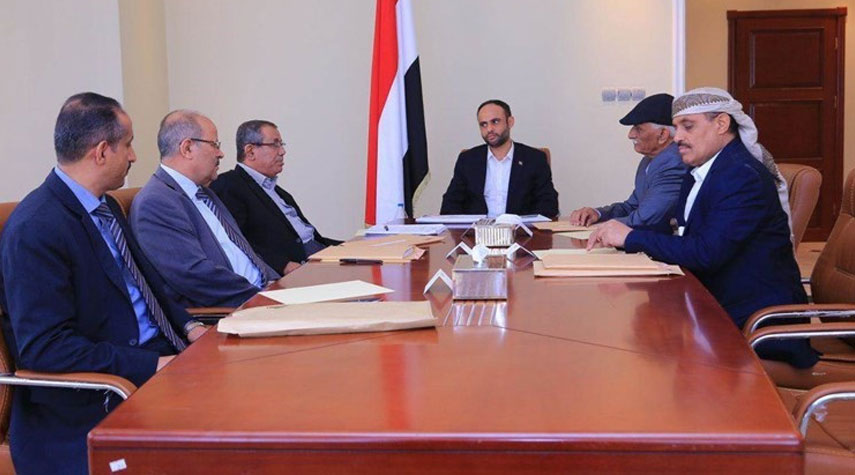 صنعاء تعليقاً على قرارات هادي: الشعب اليمني غير معني بإجراءات تفتقد الشرعية