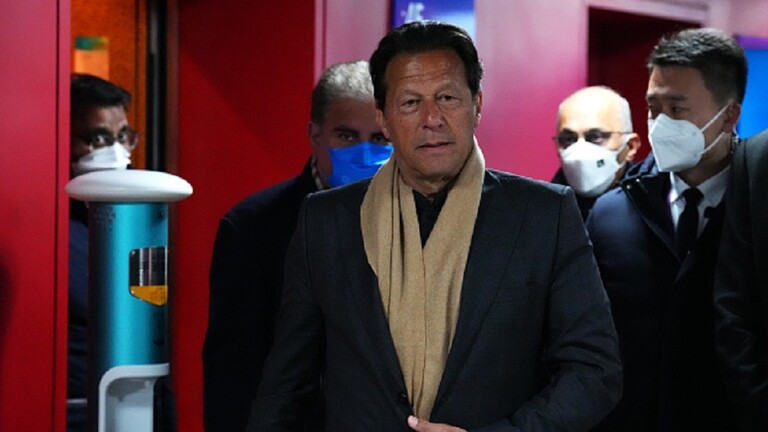 عمران خان يكشف عن "مفاجأة" بشأن الحكومة الجديدة