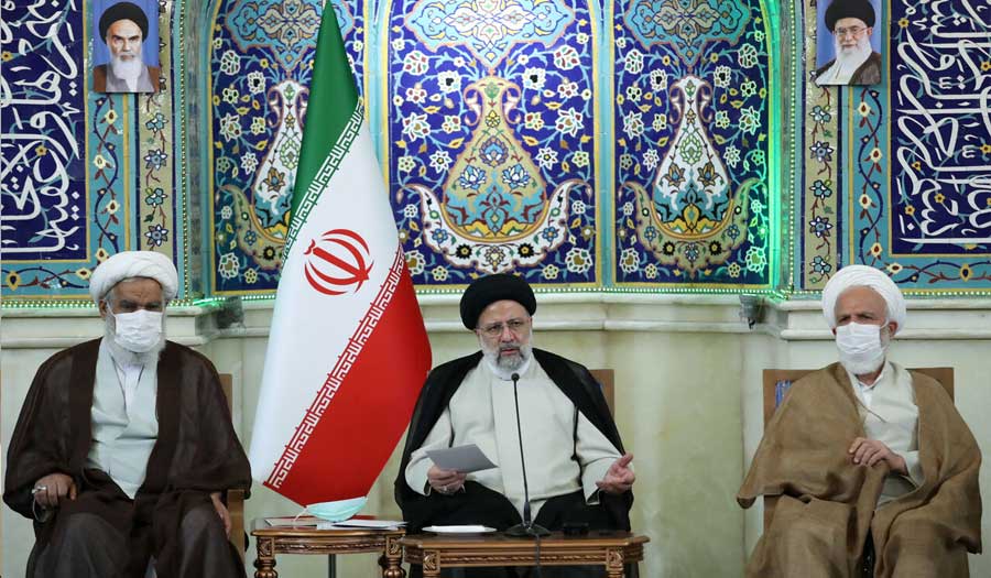 الرئيس الإيراني: محكومون بالنجاح والتقدم للأمام دون التراجع