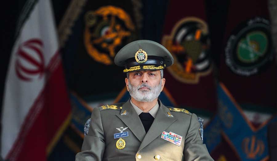 في ذكرى تأسيسه.. قائد الجيش الإيراني: سنرد على أي تهديد بأعلى قوة 