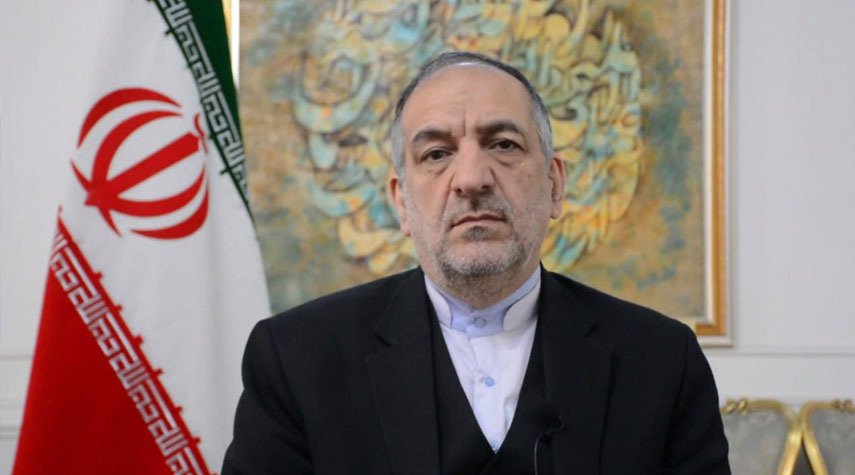 السفير الايراني يبحث مع حكمتيار اوضاع المهاجرين الافغان