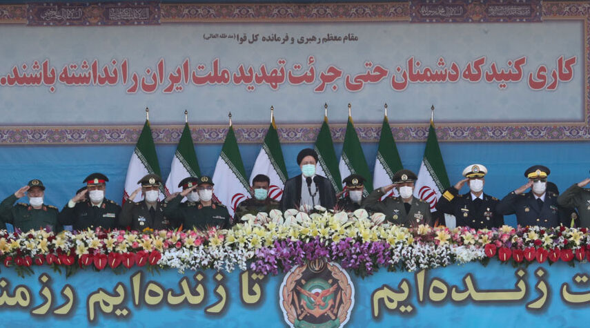 الرئيس الإيراني: جهوزية جيشنا رسالة أمل للأصدقاء وردع للأعداء