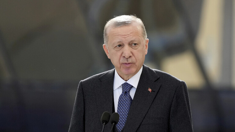 سجن صحفي تركي نشر هوية أردوغان ورئيس المخابرات