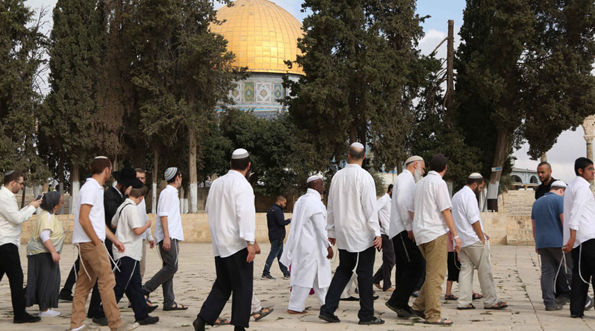 قوات الاحتلال الصهيوني تجدد اقتحامها للمسجد الأقصى
