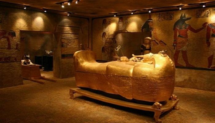 العلماء "يحلّون" لغز مقبرة توت عنخ آمون!