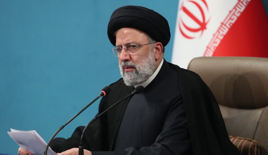 الرئيس الايراني يؤكد اهمية تحسين وضع التعليم في البلاد