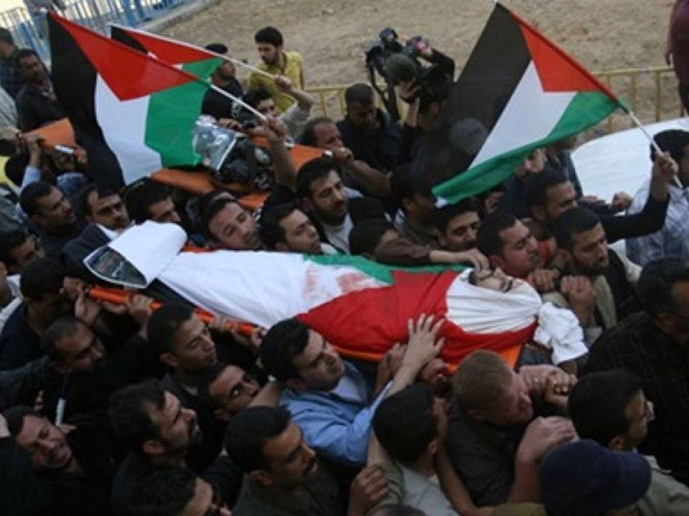 استشهاد فلسطيني متأثرا بإصابته برصاص الاحتلال