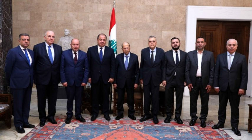 عون يتهم دولاً بإطالة أزمة النازحين السوريين في لبنان