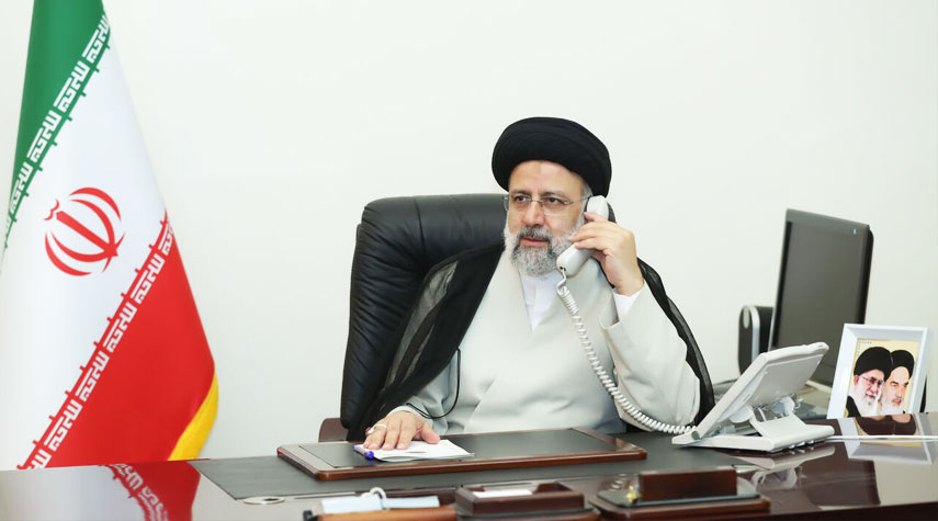 الرئيس الإيراني يوجه دعوة لنظيره الطاجيكي لزيارة طهران