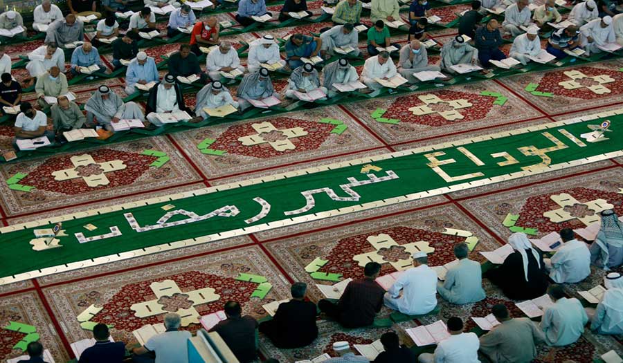 صور.. اختتام الفعاليات القرآنية الرمضانية في الصحن الحسيني الشريف