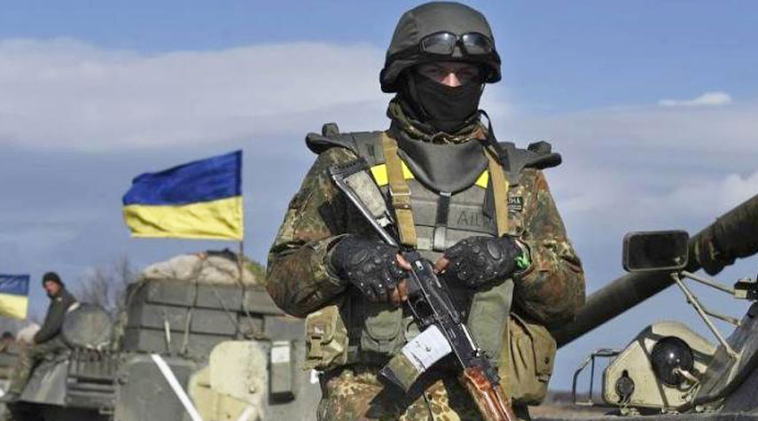 الولايات المتحدة تدرب اوكرانيين على استخدام الأسلحة الغربية