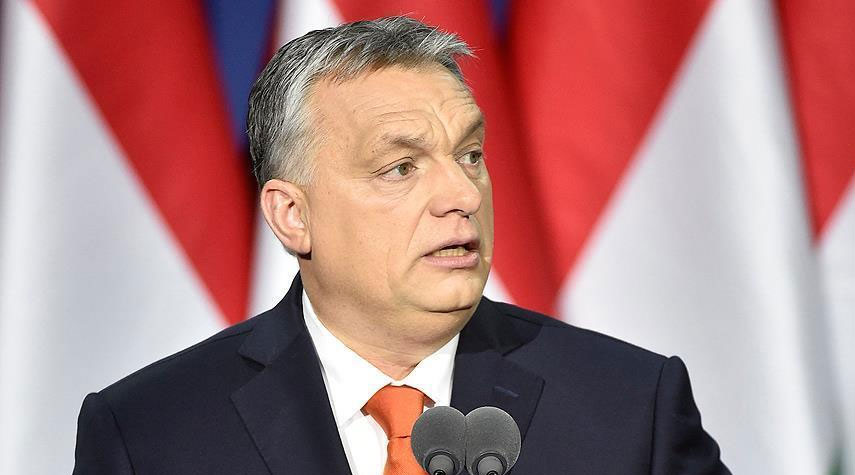 رئيس وزراء هنغاريا: العقوبات ضد روسيا قنبلة ذرية والهجرة ستسحقنا