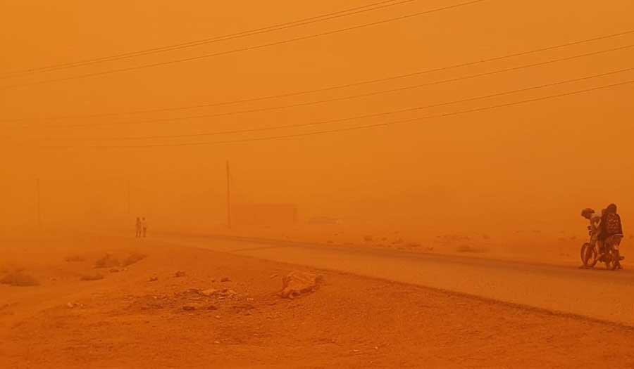 النجف والديوانية تسجلان أكثر من 600 حالة اختناق بسبب العاصفة الترابية