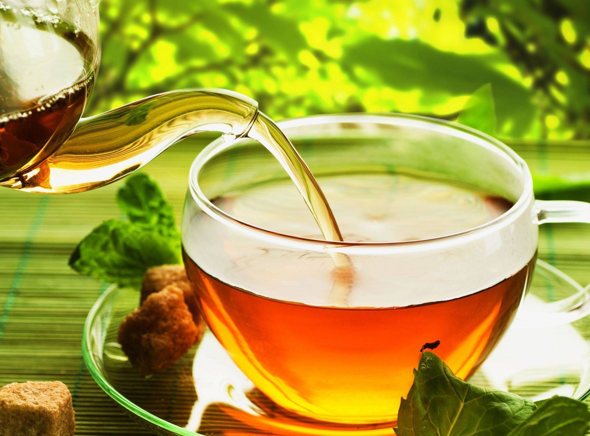 هل تعلم متى يكون الشاي مضرا؟