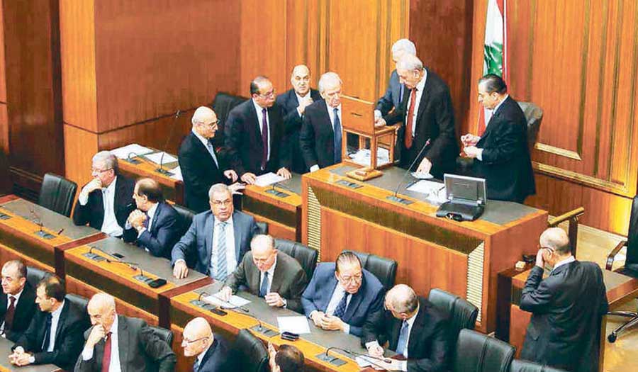 مجلس الأمن يدعو للإسراع بتشكيل حكومة جديدة في لبنان