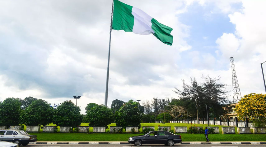 الحزب الحاكم في نيجيريا يؤجل الانتخابات التمهيدية للرئاسة