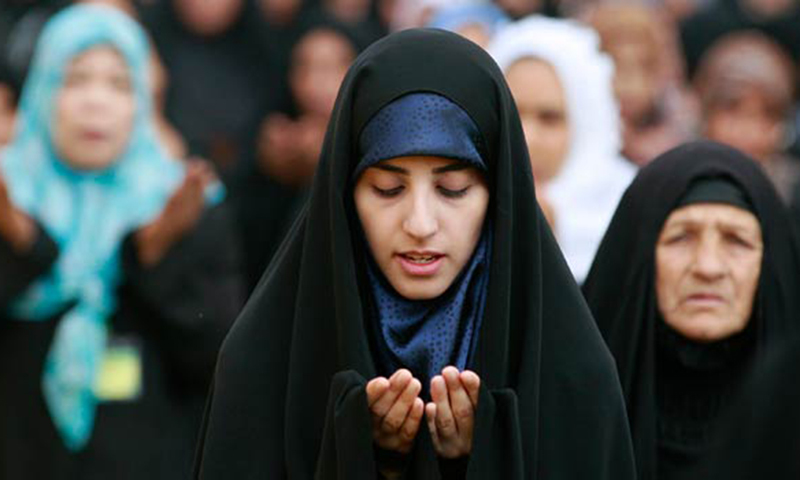 هل انتقص الإسلام من قيمة المرأة في مسألة الشهادة؟! 