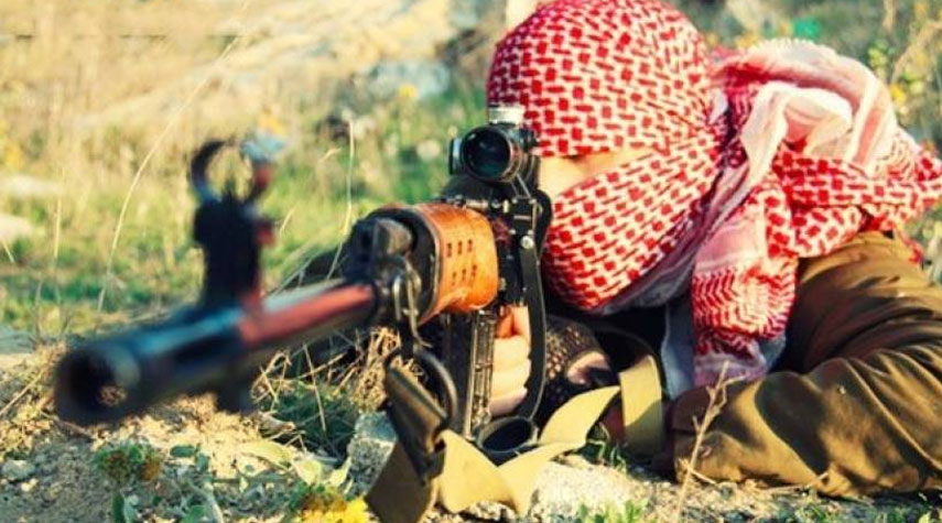 مقاومون فلسطينيون يستهدفون حاجز "دوتان" في جنين بالرصاص والعبوات