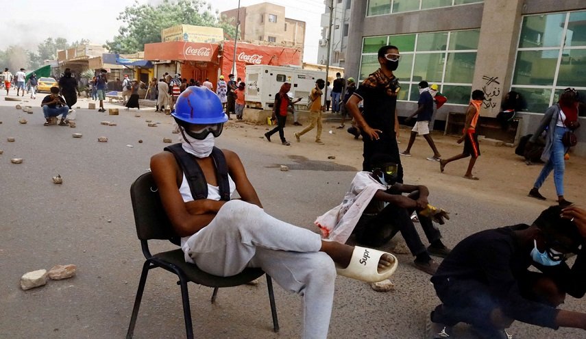رفع حالة الطوارئ واطلاق سراح بعض المعتقلين في السودان