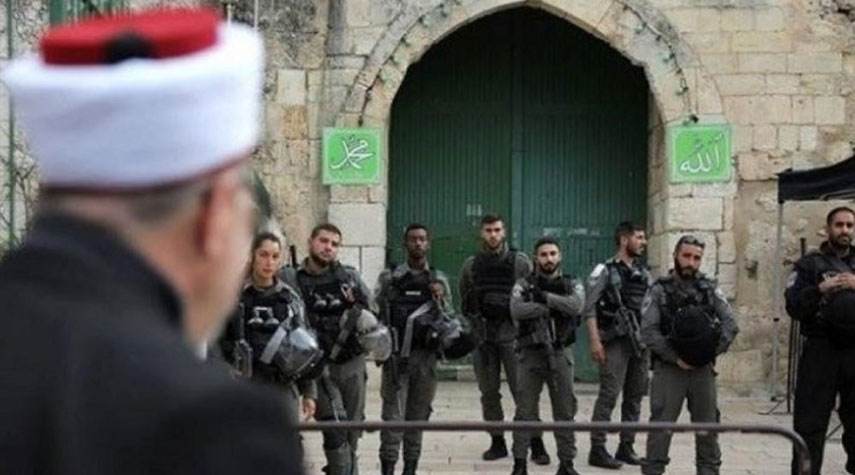 فلسطين.. قوات الاحتلال تفتح أبواب المصلى القبلي بعد إغلاقه لساعات