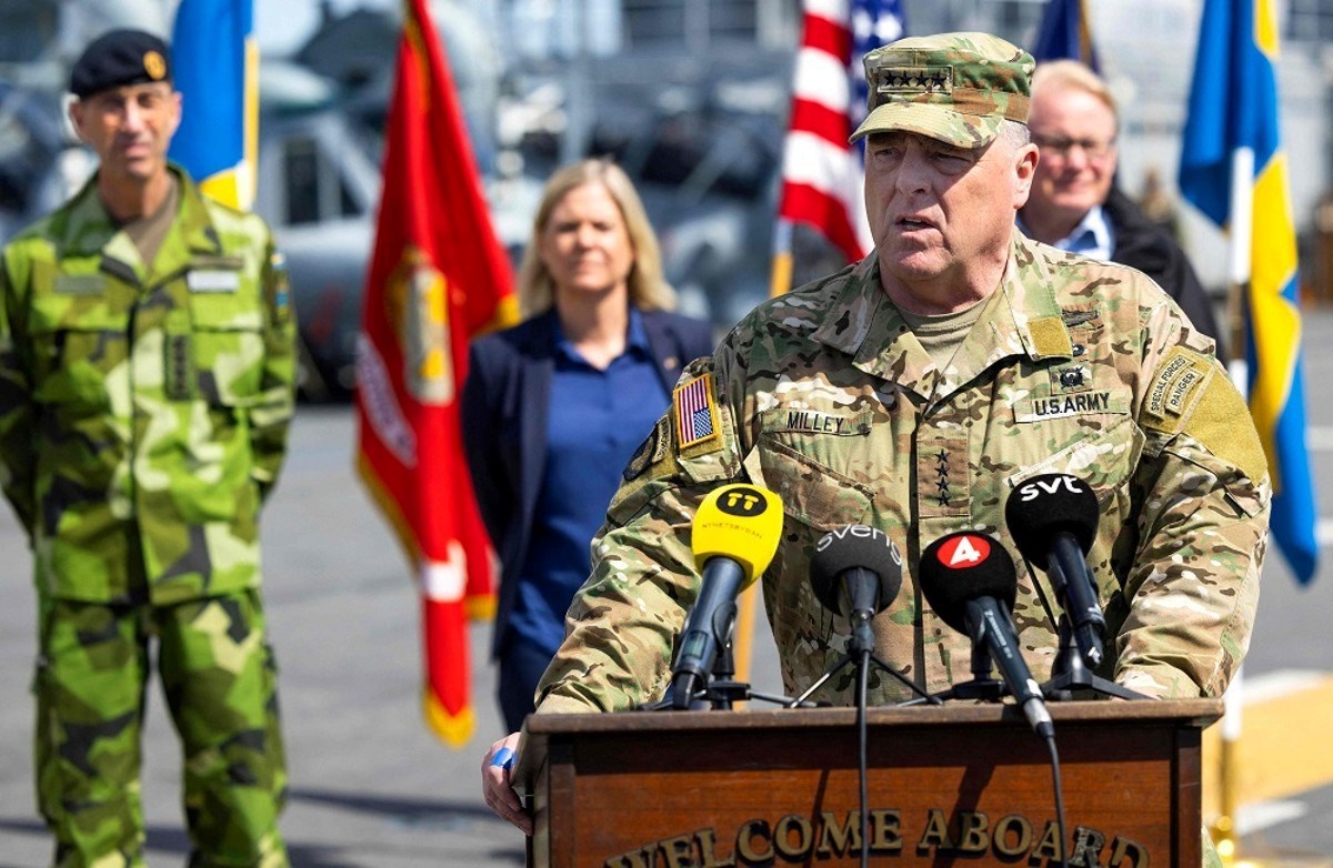 رئيس أركان الجيش الأميركي يؤكد دعم السويد وفنلندا