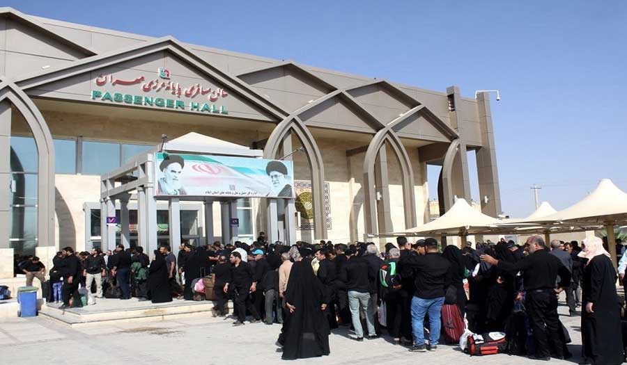 2500 زائر إيراني يدخلون العراق عبر الحدود البرية يوميا 