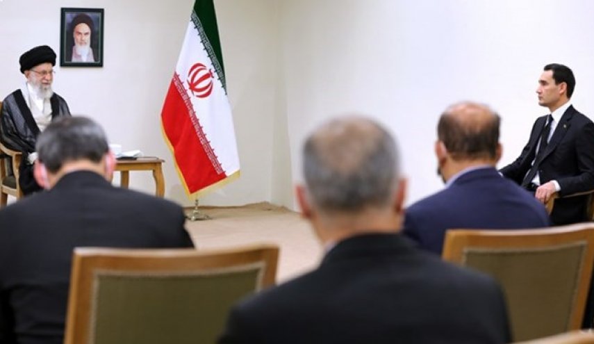 قائد الثورة : هناك معارض للعلاقات بين ايران وتركمنستان وهذا يتطلب أن نتغلب على العقبات