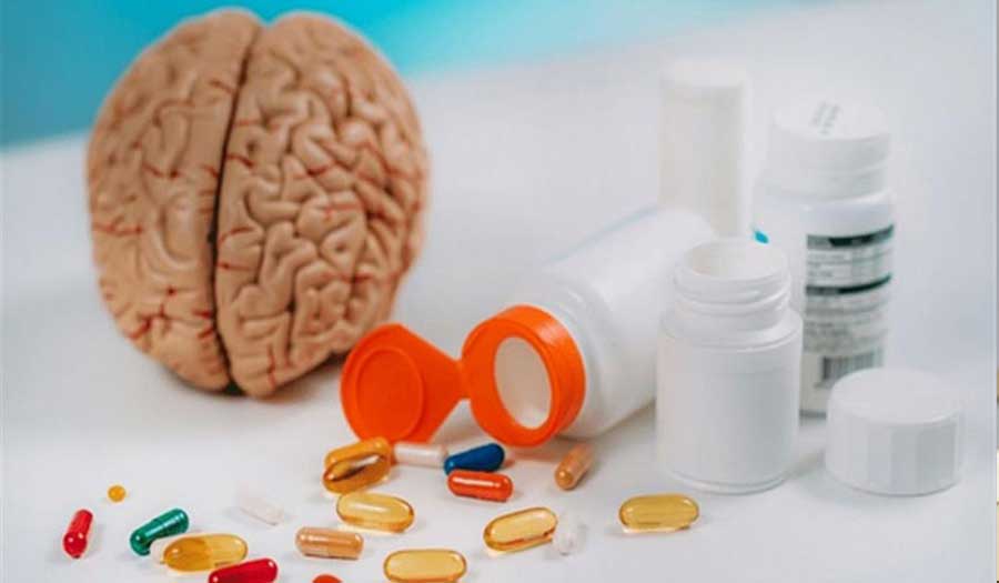 ما هو الفيتامين الذي يؤدي نقصه إلى تدهور الدماغ؟
