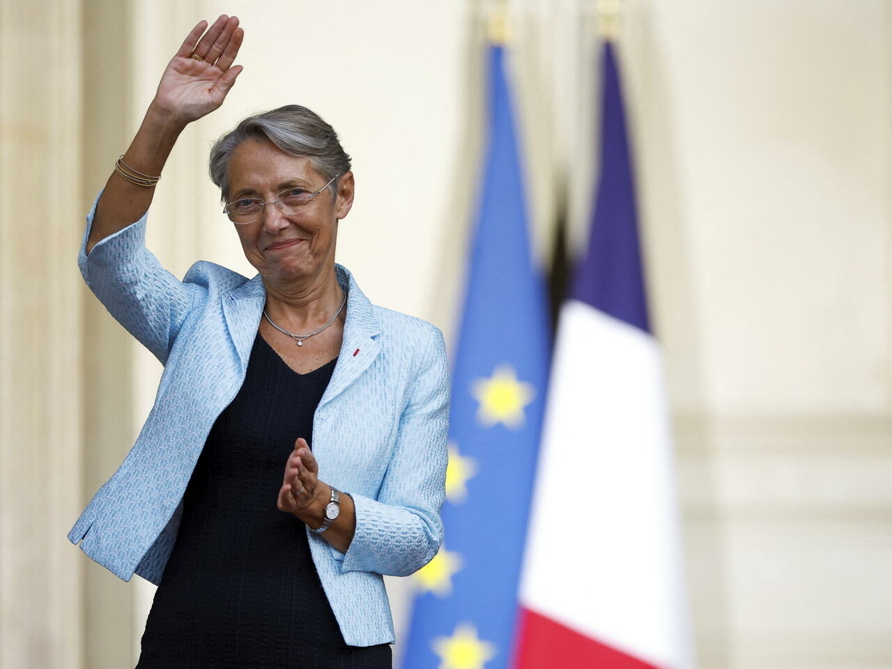الحكومة الفرنسية تجري تعديلاً وزارياً الأسبوع المقبل