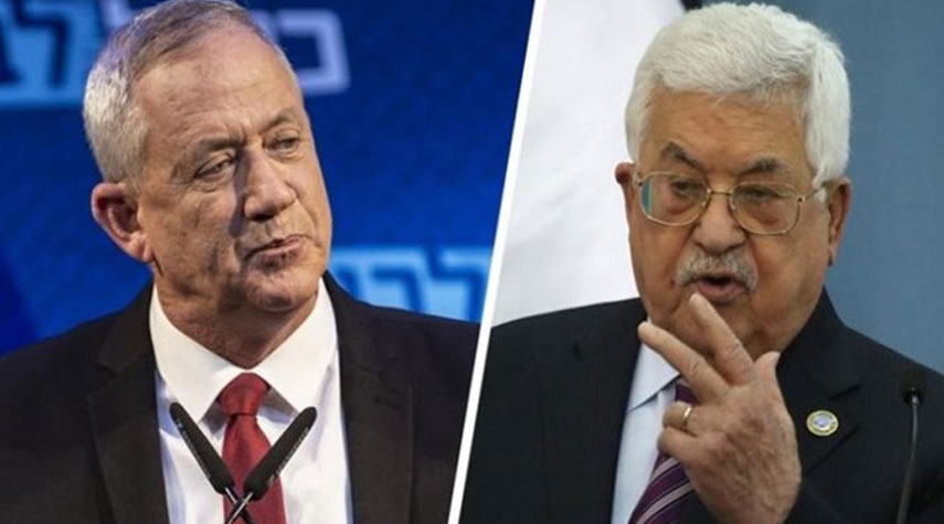 رئيس السلطة الفلسطينية يتلقى اتصالا من رئيس وزراء الإحتلال