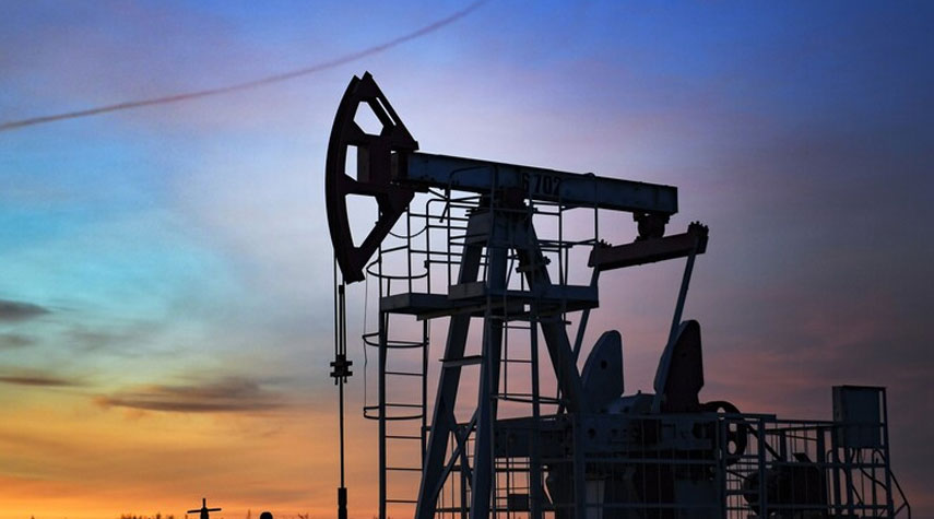 "مجموعة السبع" تدرس وضع سقف لسعر النفط الروسي