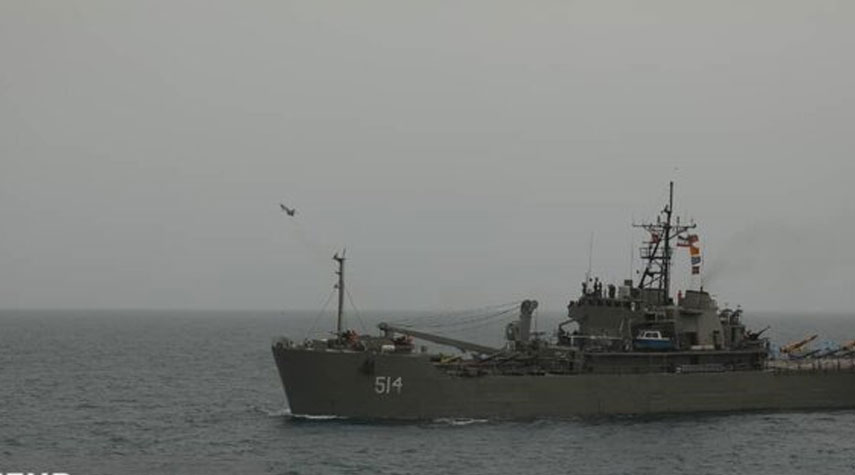 البحرية الايرانية تستعرض أسطول لحاملات الطائرات المسيرة