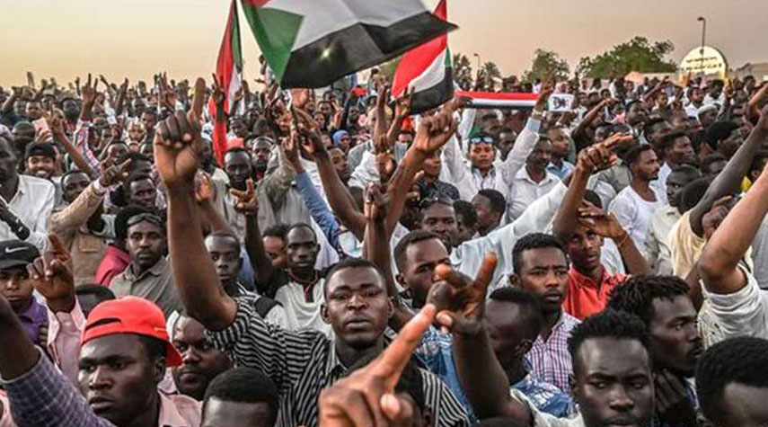السودان... إطلاق غاز مسيل للدموع لتفريق احتجاجات في الخرطوم