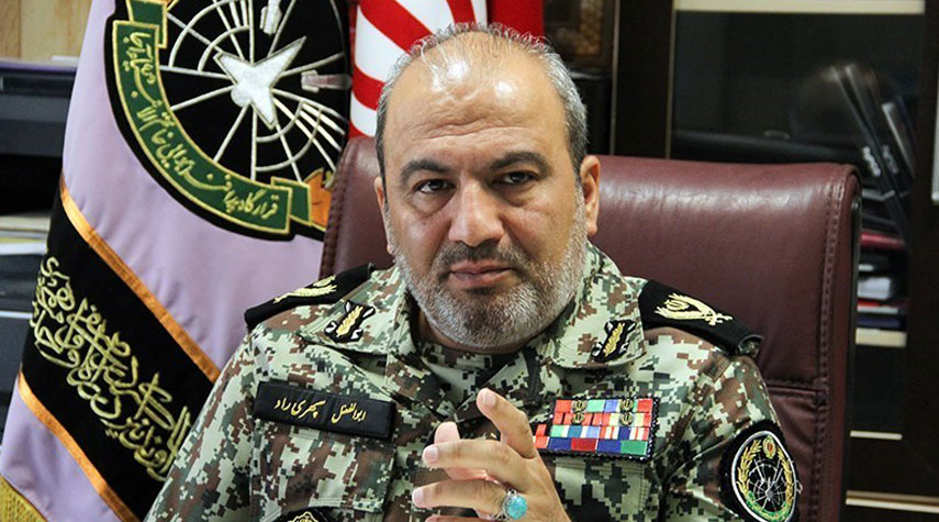 قائد عسكري: المجال الجوي الايراني محمي بالكامل