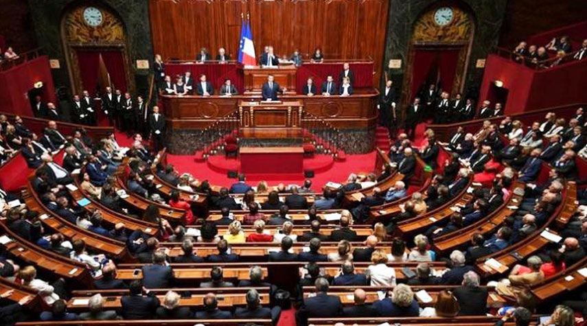 فرنسا... برلمانيون يدينون عنصرية كيان الاحتلال ضد الفلسطينيين