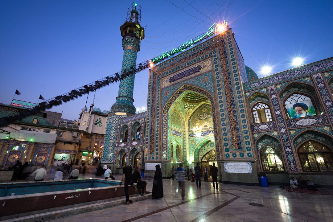 العراقيون يتصدرون قائمة السياحة في إيران
