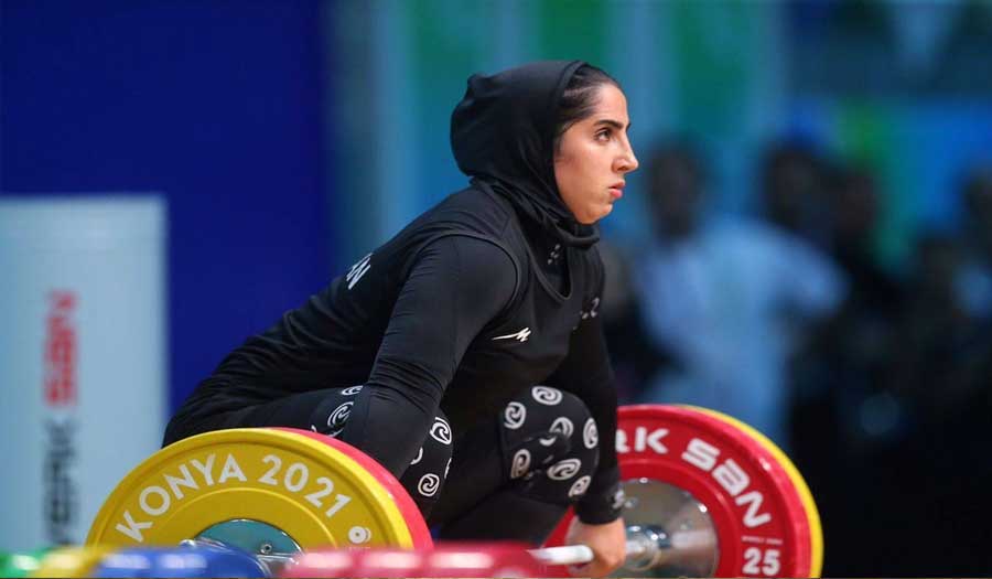 الإيرانية "حسيني" تفوز بذهبية رفع الأثقال في ألعاب التضامن الإسلامي