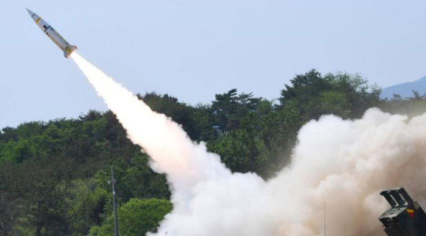 كوريا الشمالية تطلق صاروخي «كروز» من الساحل الغربي