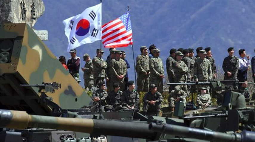 كوريا الجنوبية والولايات المتحدة تبدءان أكبر مناورات عسكرية